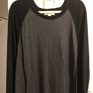 Grey/black sweater